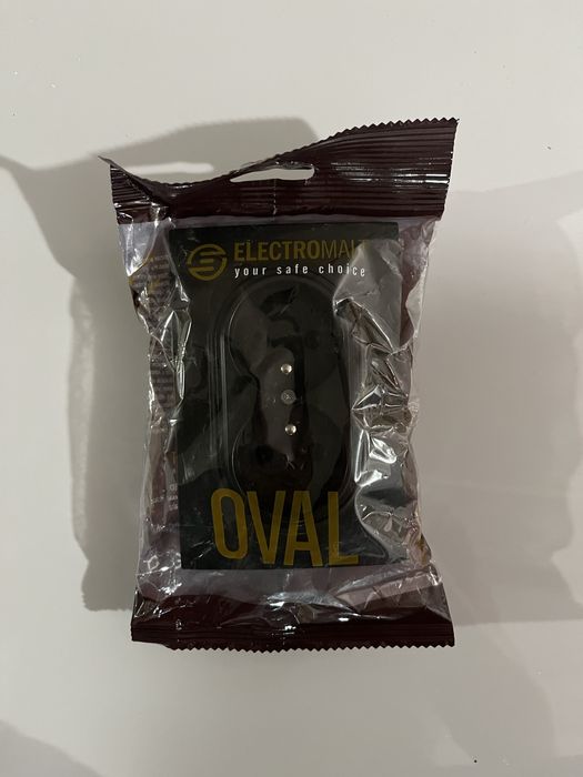 Gniazdko elektryczne podwójne - Czarne - Electromalt OVAL