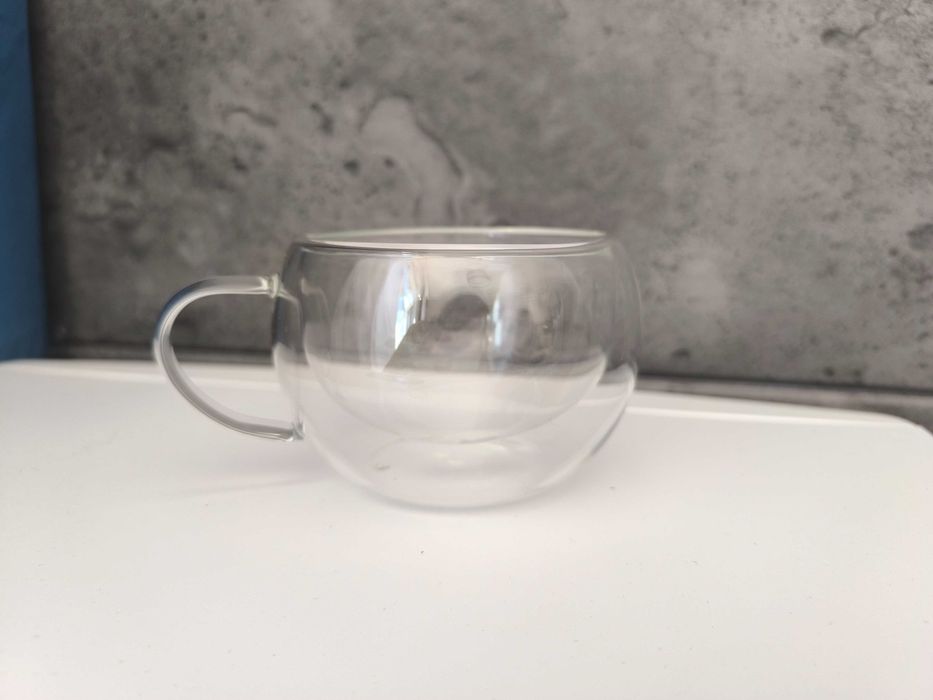 Szklanki termiczne z podwójną ścianką 8szt.