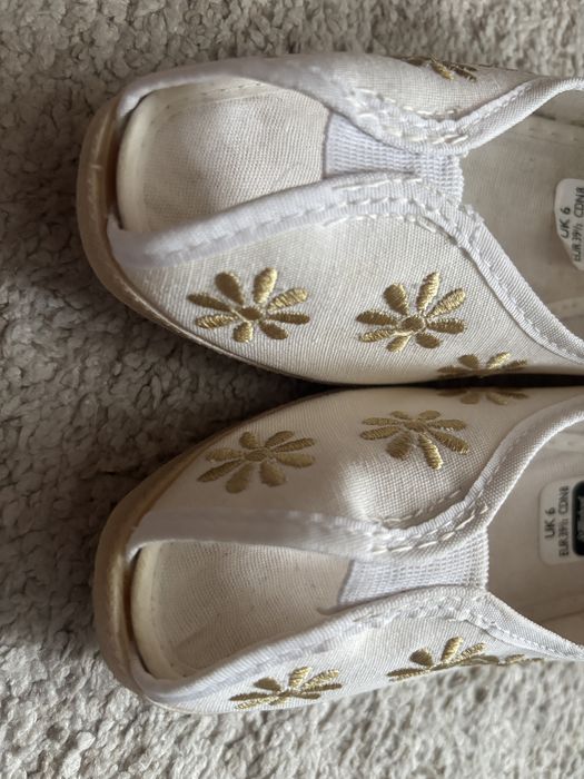 Espadryle koturna korkowe M&S 39 biale ecru off cream
