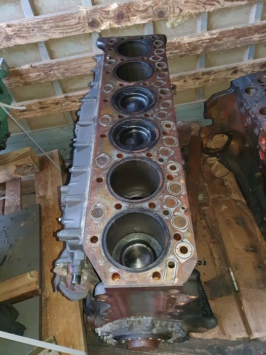 Blok Silnika słupek tłoki wał Renault Gama Range T DTI11 460 430
