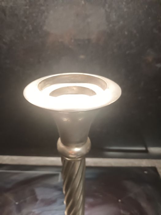 Castiçal muito antigo