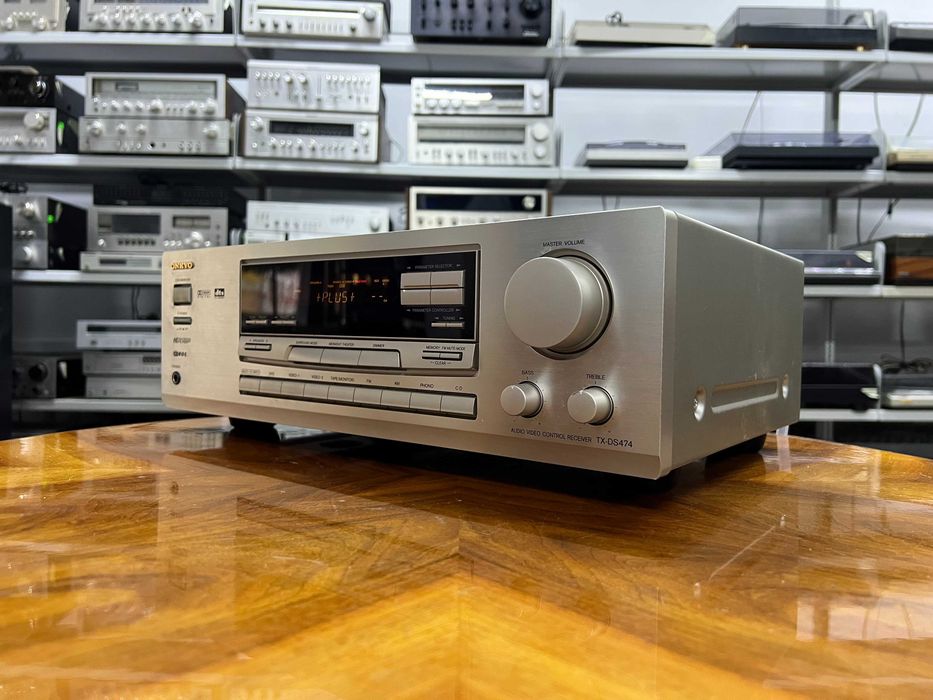Amplituner Onkyo TX-DS474 Audio Room