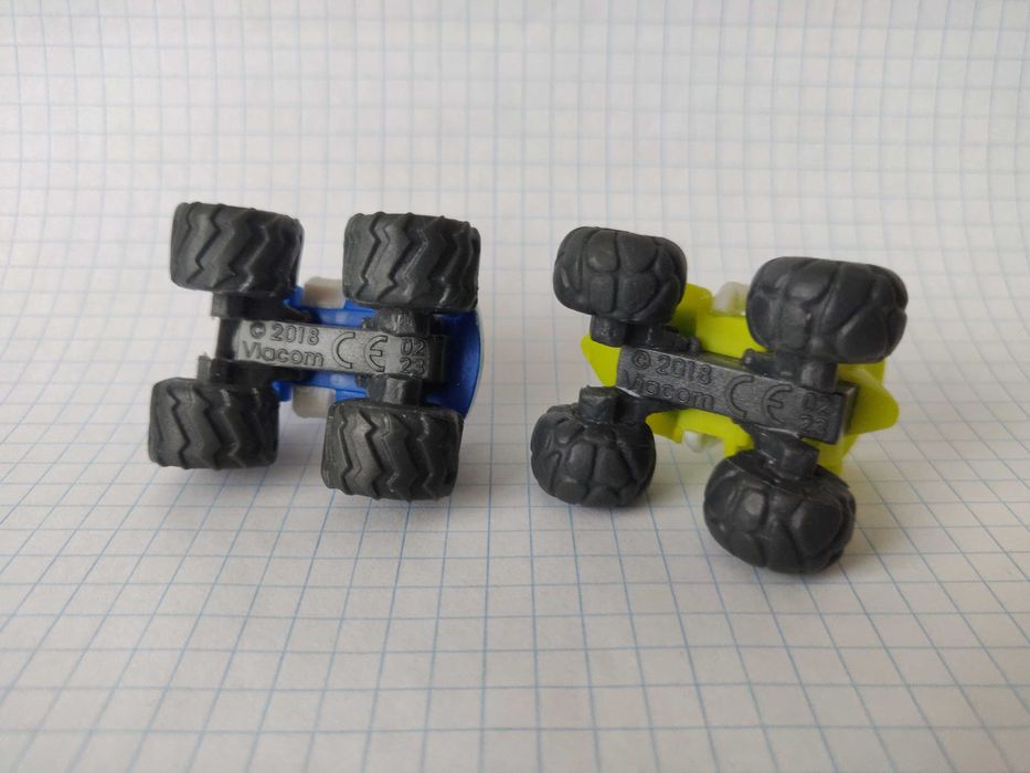 Машинка Blaze & The monster machines Вспыш , Крушила и Зег.