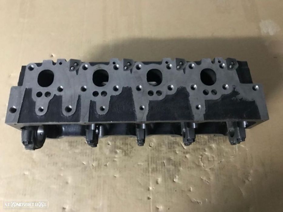 Colaça de motor nova Toyota Hiace e Hilux 2LII