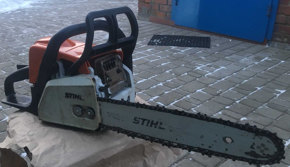 Бензопилка STIHL MS 180