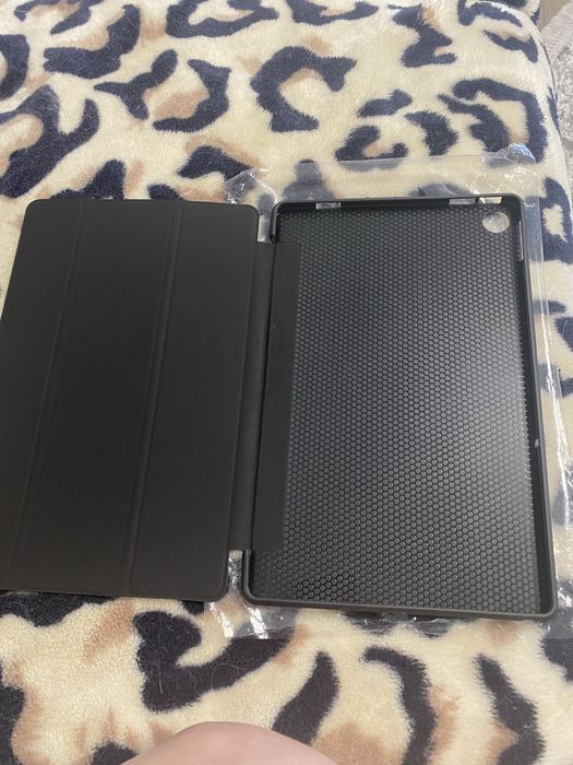 Чохол на планшет lenovo tab10m
