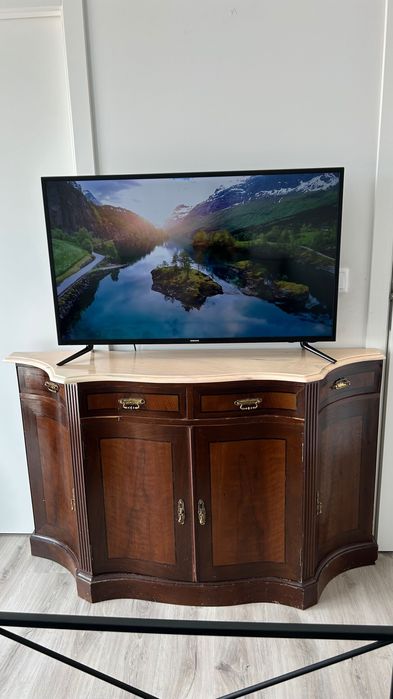 Móvel para hall de entrada, com pedra em mármore