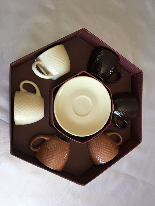Conjunto de chávenas de café + pires 6 unidades