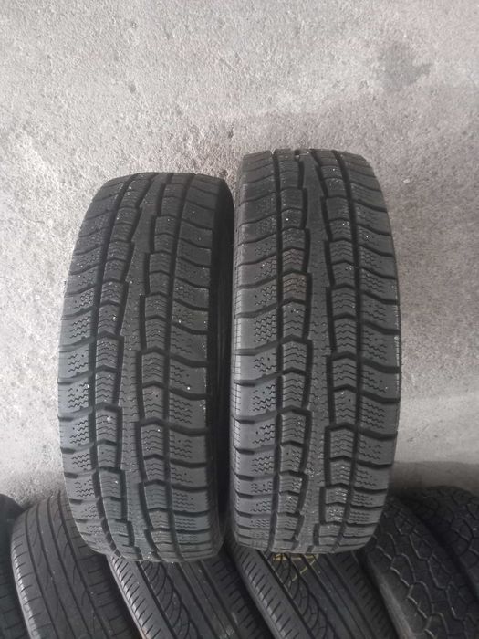 2 pneus 225/65R17 4x4 Cooper como Novos