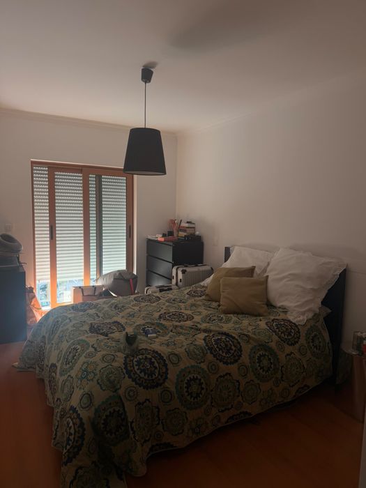 Quarto para arrendar