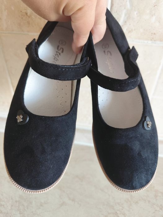 Замшеві туфлі для дівчинки 34 розмір