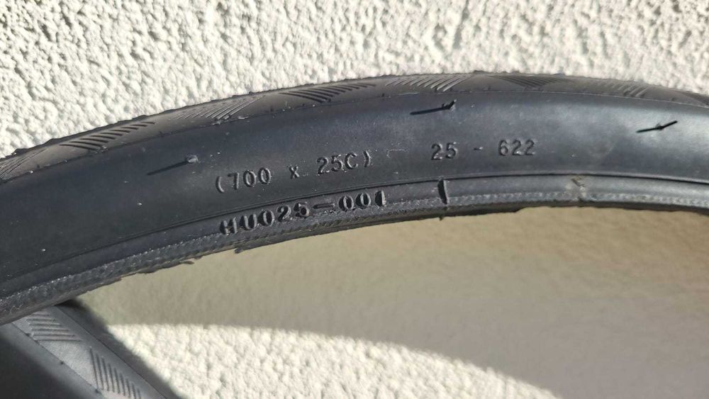 Pneus HUTCHINSON Nitro 2 700x25C