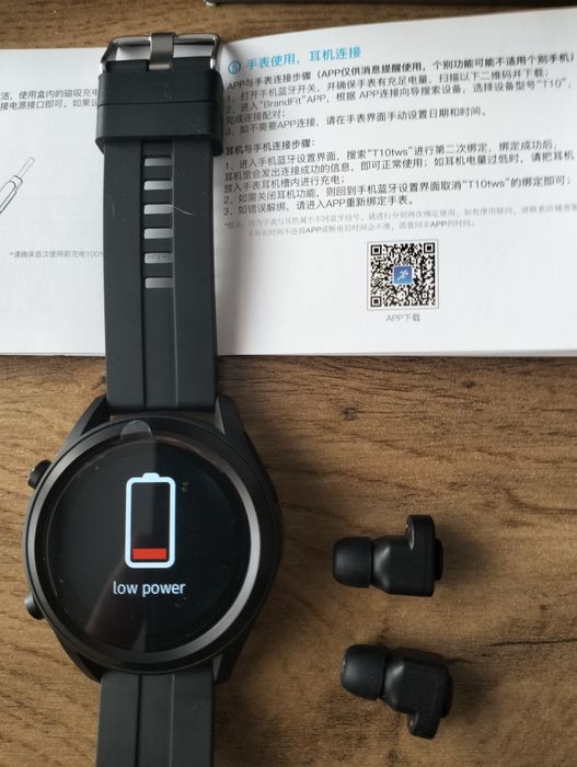Smartwatch ze sluchawkami