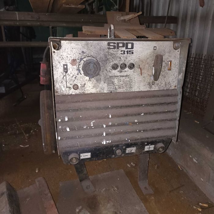 Prostownik spawalniczy BESTER typ SPD-315