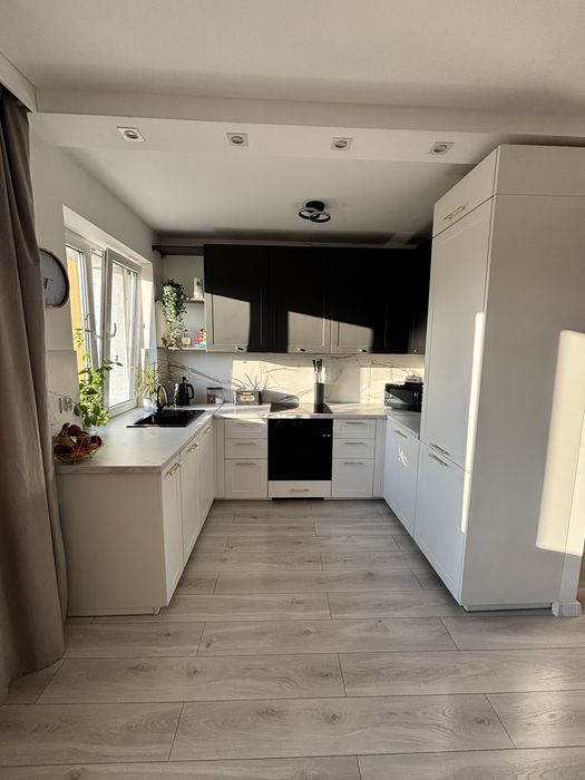 3 pokoje | 58,4 m² | Po generalnym remoncie | Garderoba | 1 piętro | Os. Staszica