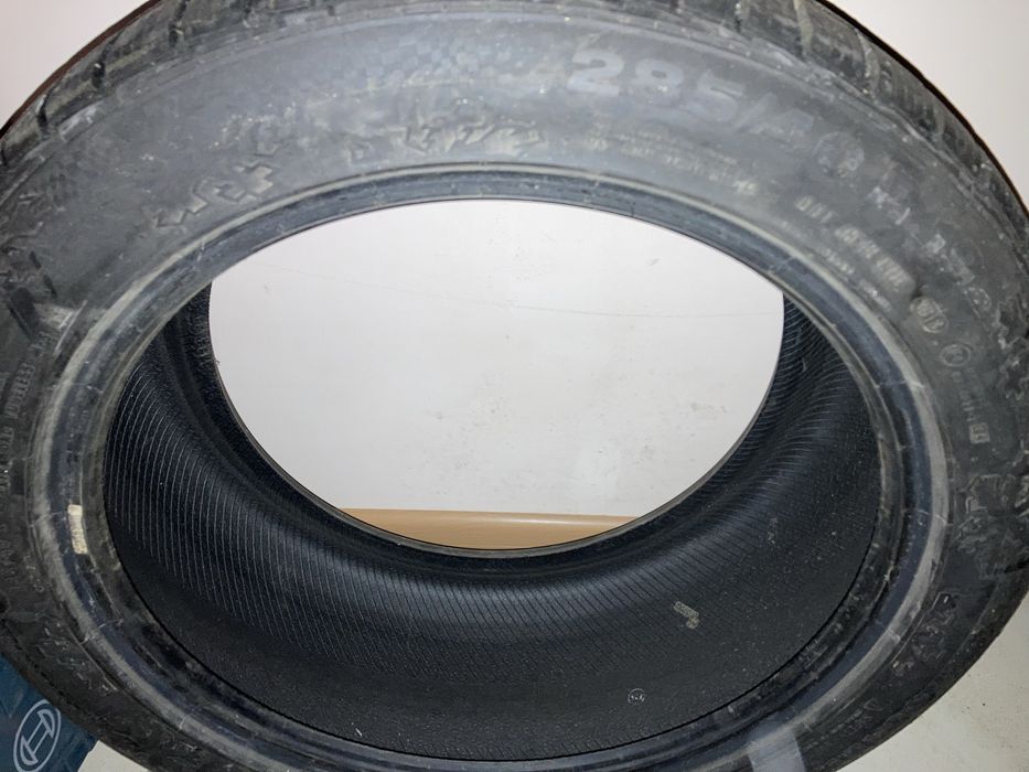 Продам гума Continental 285/40 R19
