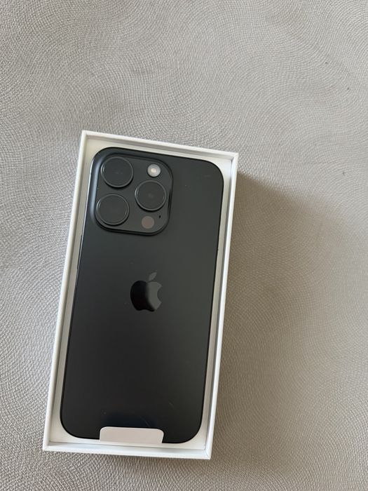 Iphone 15 pro 128 GB tytanowy czarny