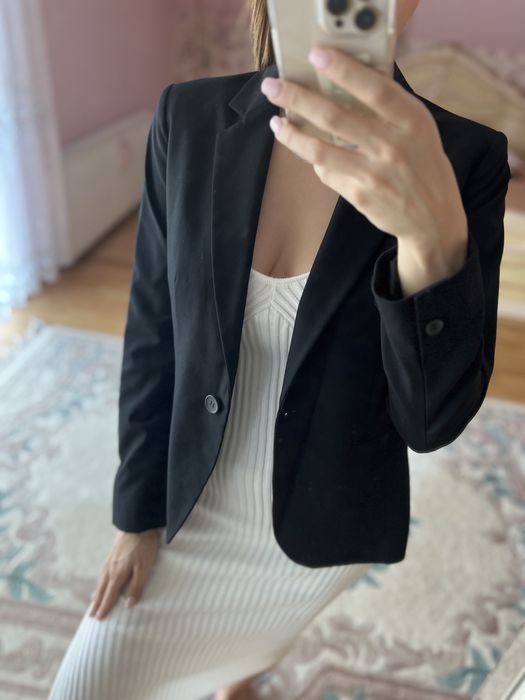 Marynarka Zara czarna taliowana żakiet