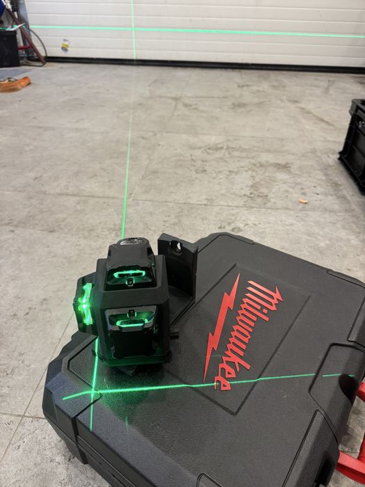 Laser milwaukee m12 3pl