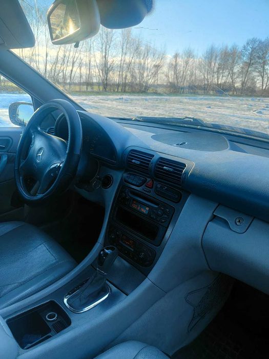 Mercedes w 203 C klasa