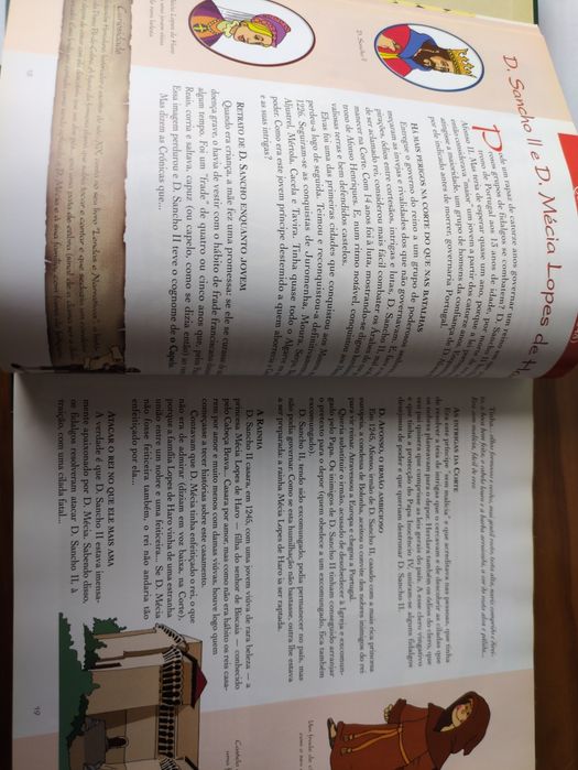 Reis e Rainhas de Portugal de Maria de Lurdes Marcelo