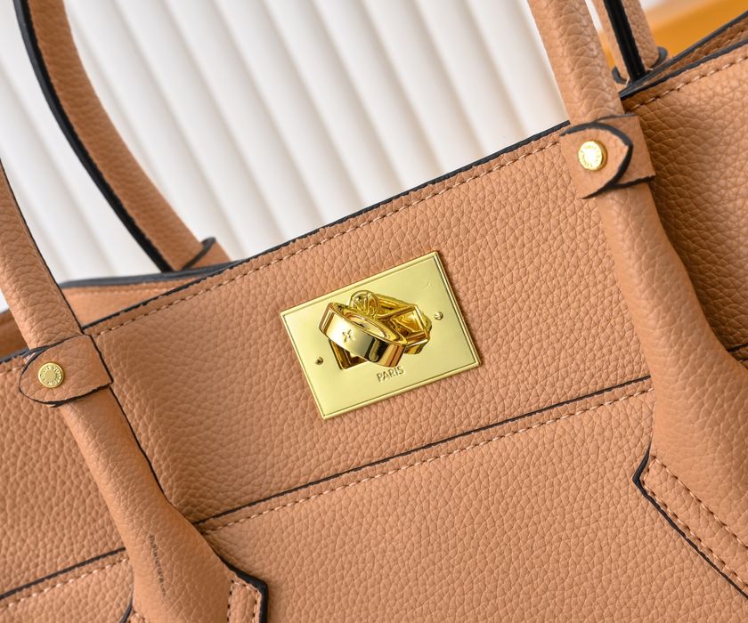 Жіноча сумка LOUIS VUITTON M53826