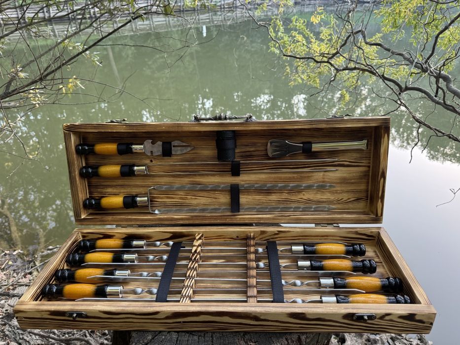 Подарунковий набір шампурів.