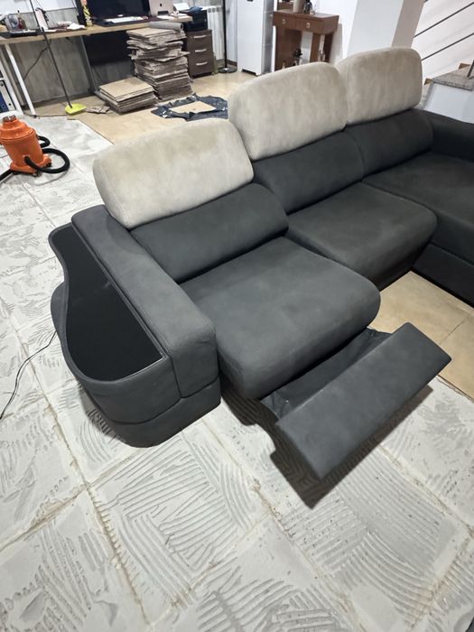Sofá de Canto com Chaise Lounge e Relax Elétrico