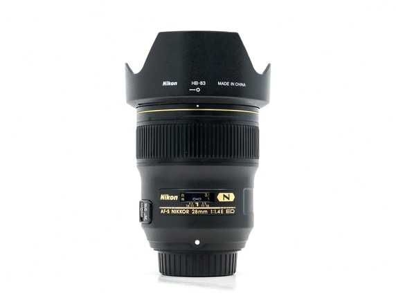 Nikon D800 + lente 28 mm f/1.4