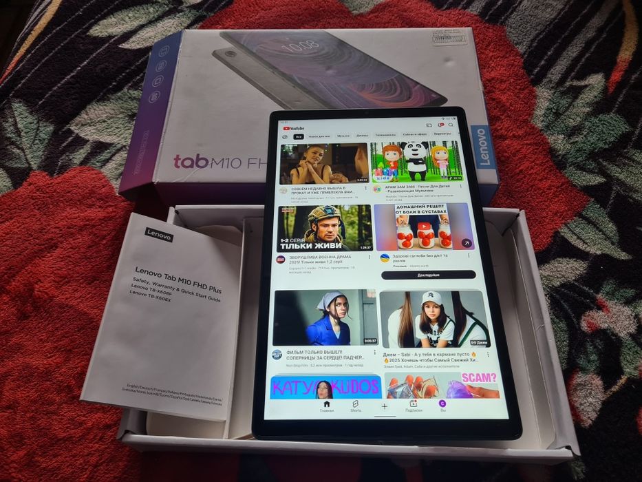 Большой планшет Lenovo TAB M10 FHD Plus. Состояние идеальное в коробке