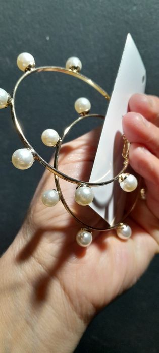 Argolas redondas com perolas