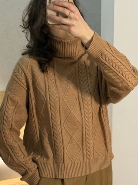 Sweter MNG w rozmire M w bardzo dobrym stanie