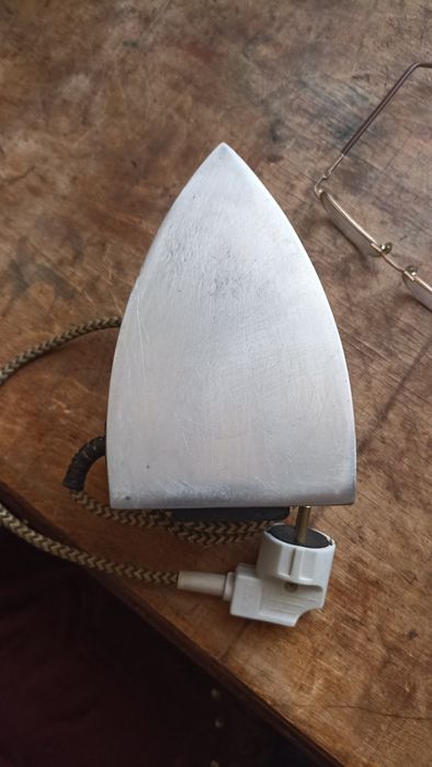 Праска,маленька дорожна