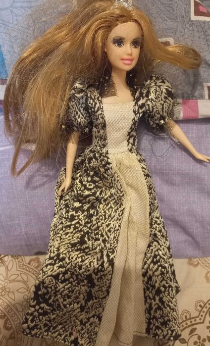 Продам карету з коником і лялькою для дівчинки