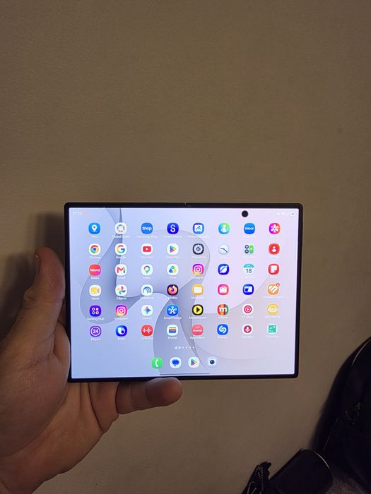 Samsung Galaxy Z Fold 8 12/256 GB