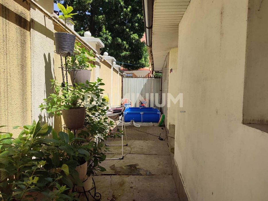 Продається квартира в центрі Хуста