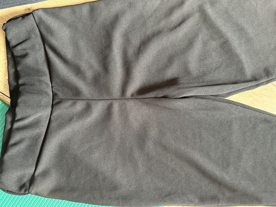 Spodnie nowe Boohoo 34