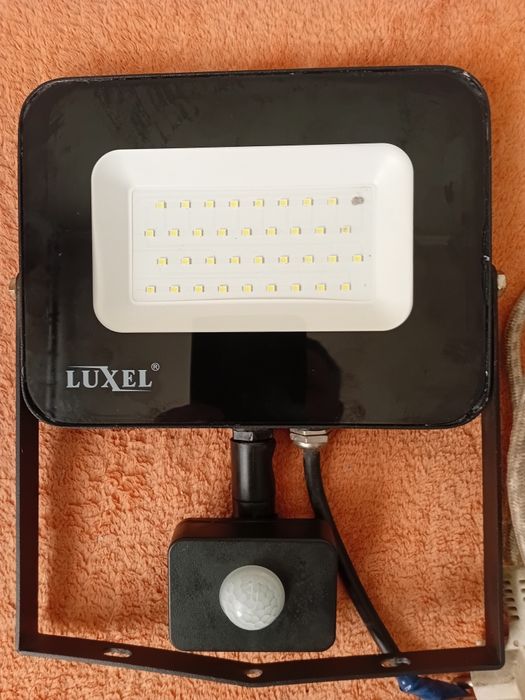 Прожектор светодиодный