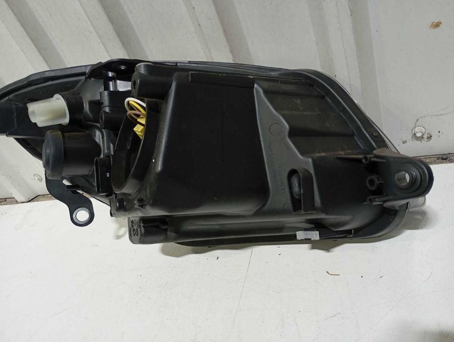 Фара передня ліва Fabia 2  до  10 року  6651114LLDEM
