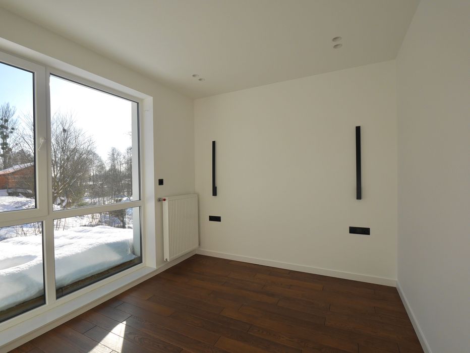 Продаж будинку з ремонтом та власною ділянкою