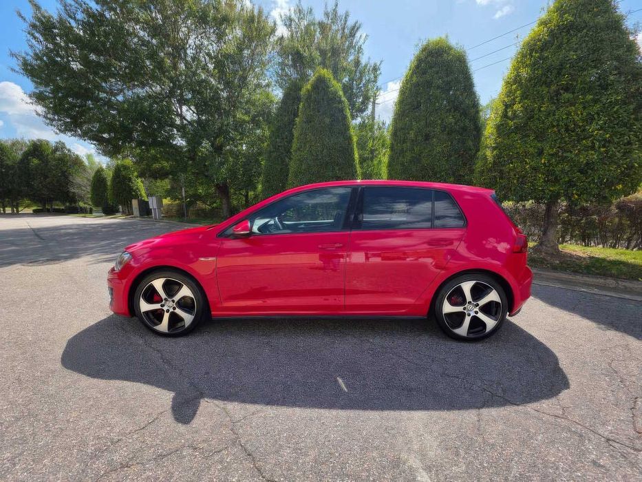 Volkswagen Golf GTI SE      2015