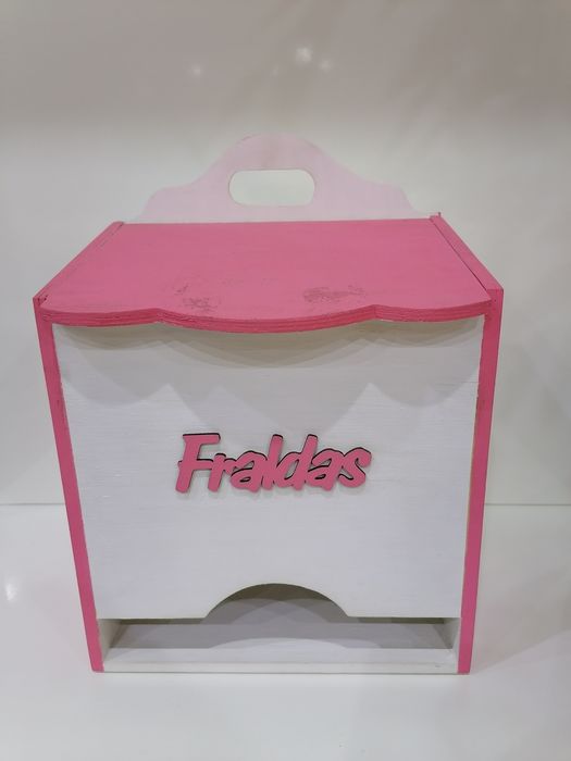 Caixa guarda fraldas