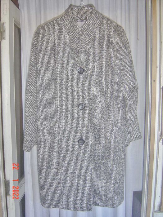 Casaco comprido em cinzento