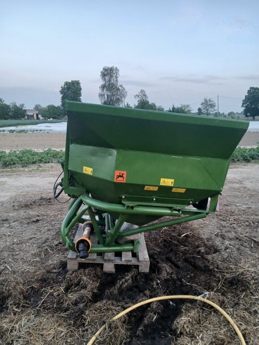 Siewnik Amazone ZAU1001     .