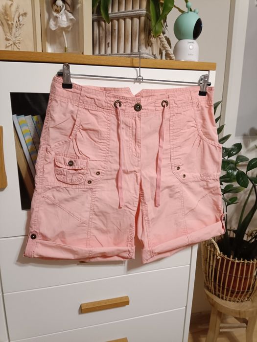Damskie krótkie spodenki szorty różowe Marks & Spencer rozm. L/40