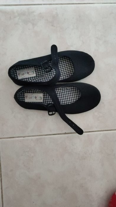 Sabrinas tamanho 29 20€