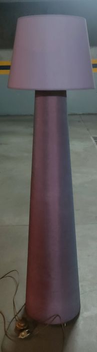 Candeeiro de pé alto 1,5mts