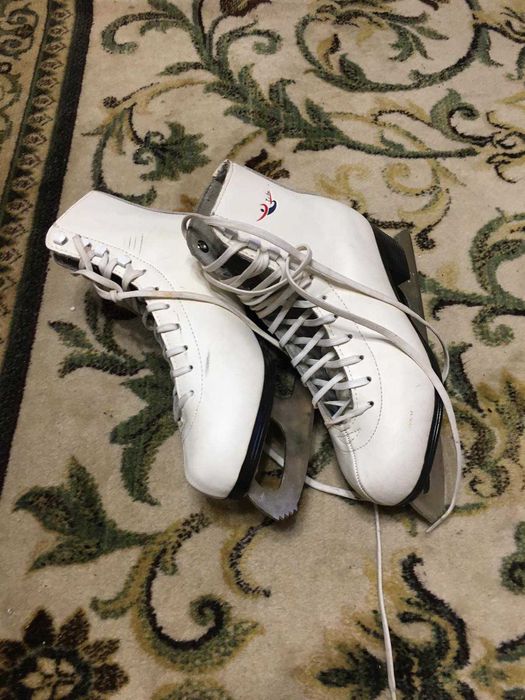 Женские коньки 36 р