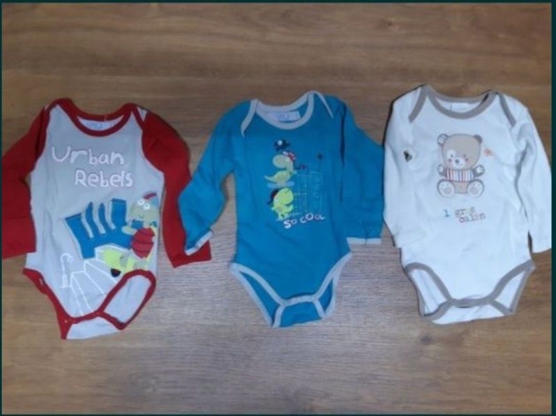Pijamas e Bodys de bebé dos 3 aos 6 meses