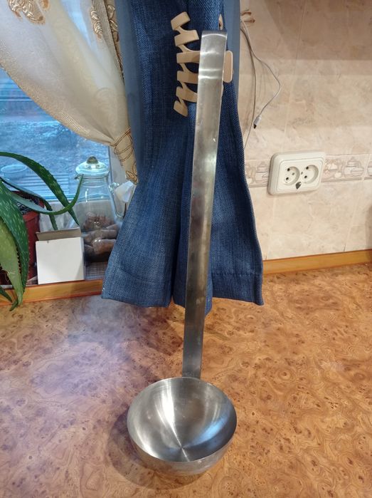 Продам половник , стан нового